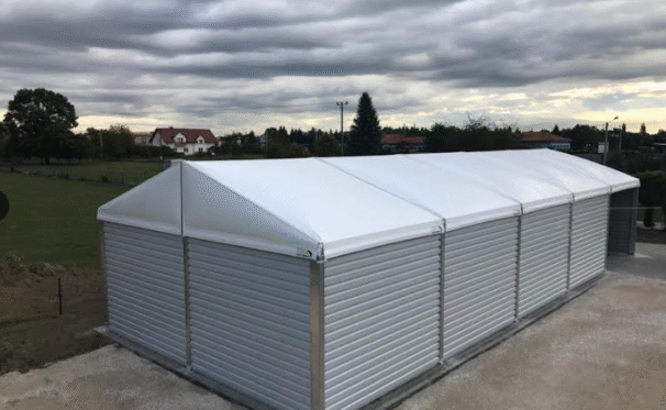Hala 10x25x4,2m wykonana na konstrukcji aluminiowej