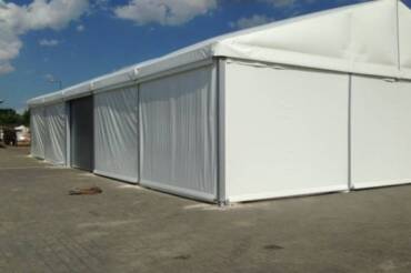 Jak gastronomia wykorzystuje hale namiotowe?